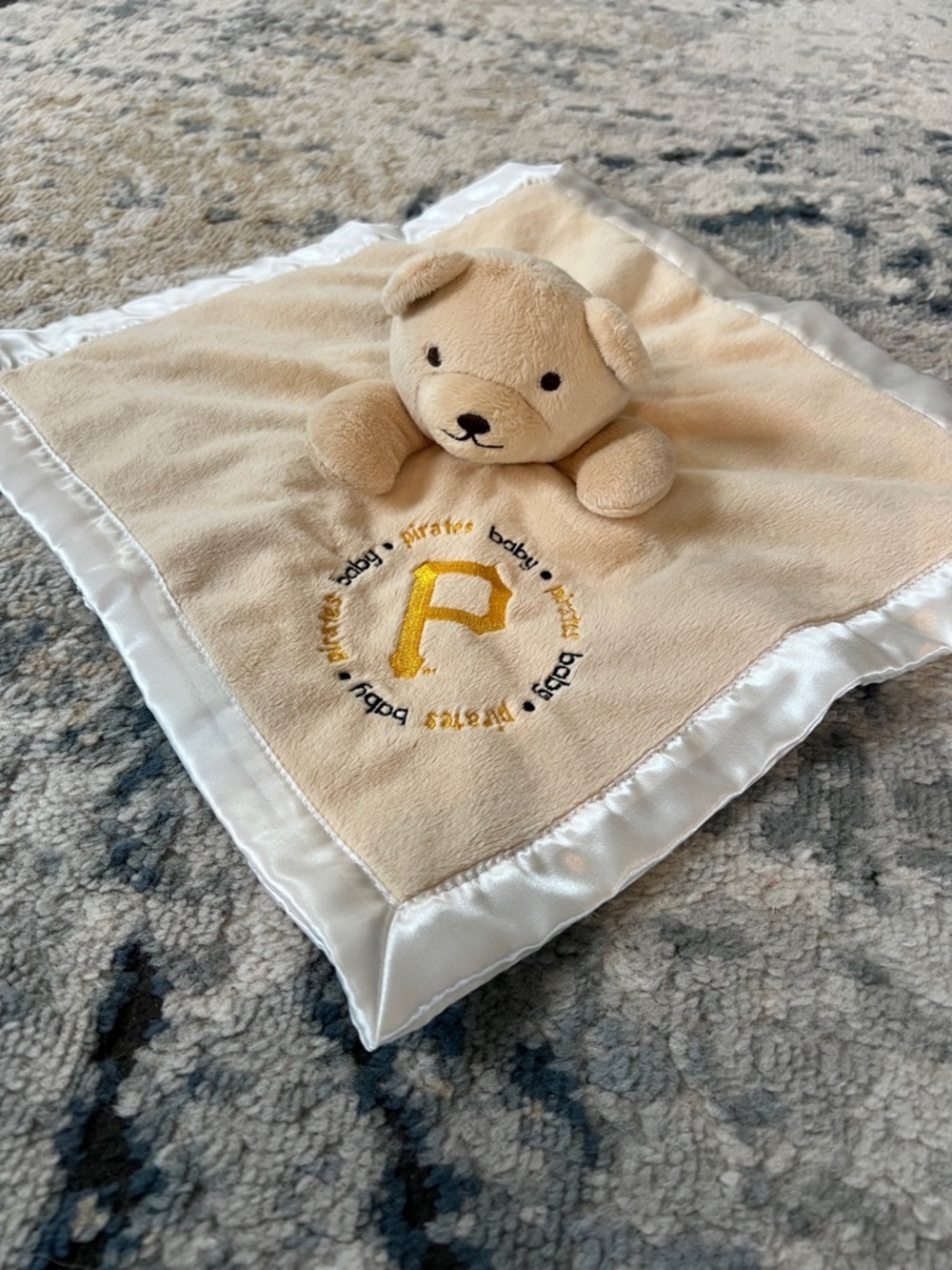 Fanatics Pittsburgh Pirates Baby Bear Security Blanket